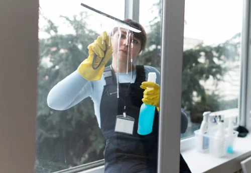 Nettoyage de vitres intérieures et extérieures à Outarville